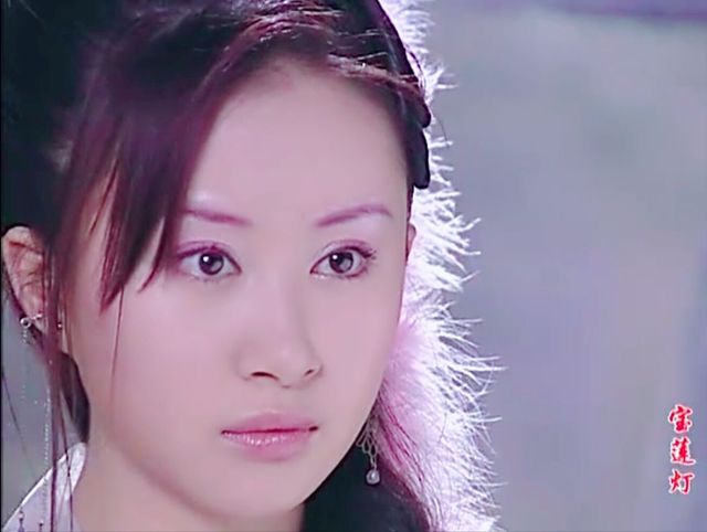 刘亦菲|同样是少女的年纪，有的女星已经出落成美人，有的却让人不忍直视