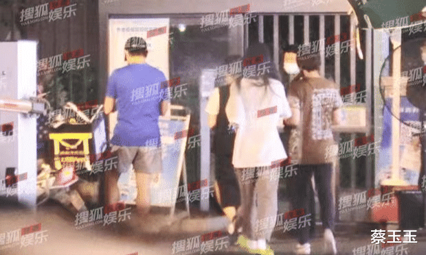 吴奇隆|刘诗诗吴奇隆这又怎么了？8月16日，有媒体放出了刘诗诗和吴奇隆的最新动态