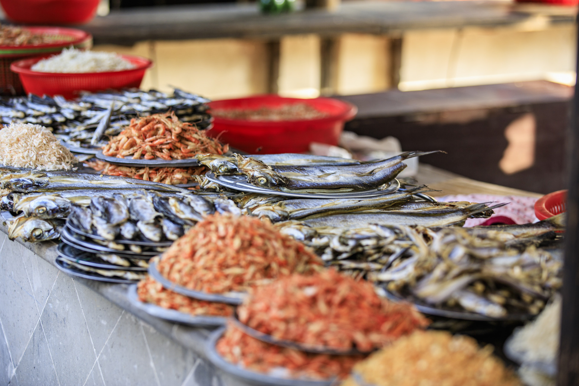 亚硝酸盐|营养师:家里再困难也别再给孩子吃这6类食物!可能会致白血病