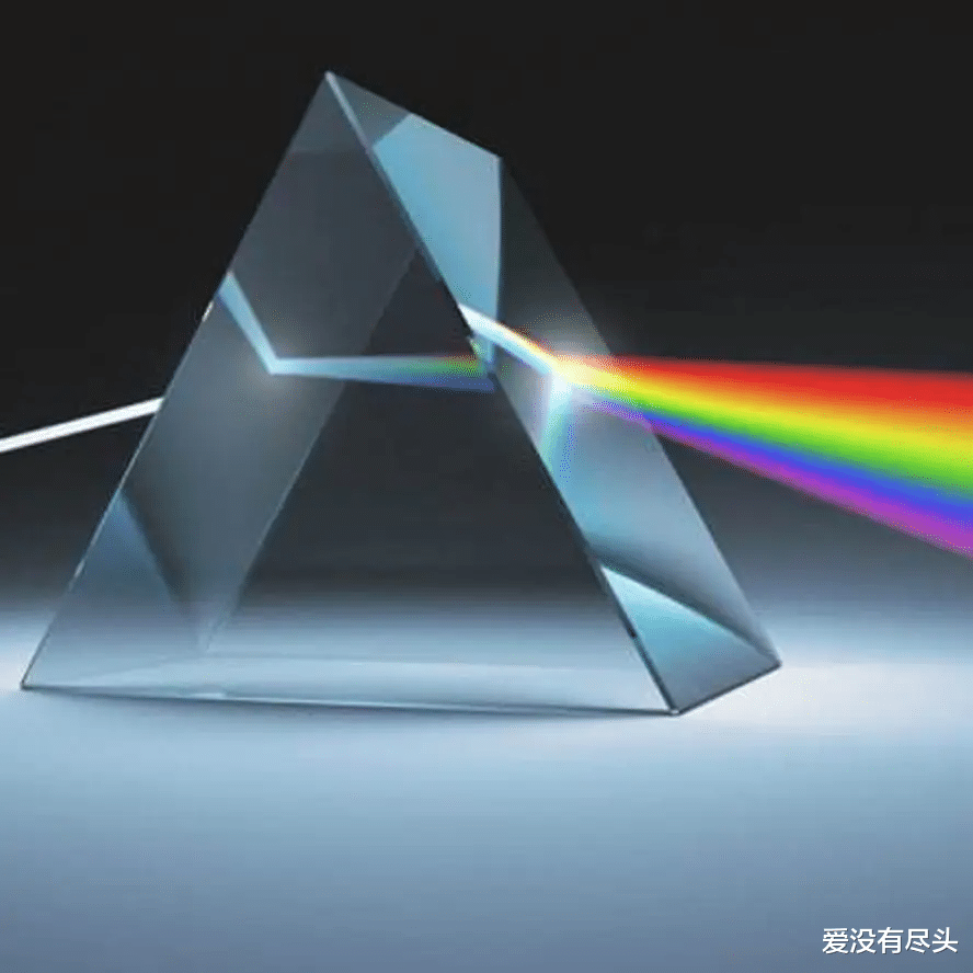 ?罕见“咸蛋黄色”的月亮来袭!为什么月亮会变黄,这意味着什么?