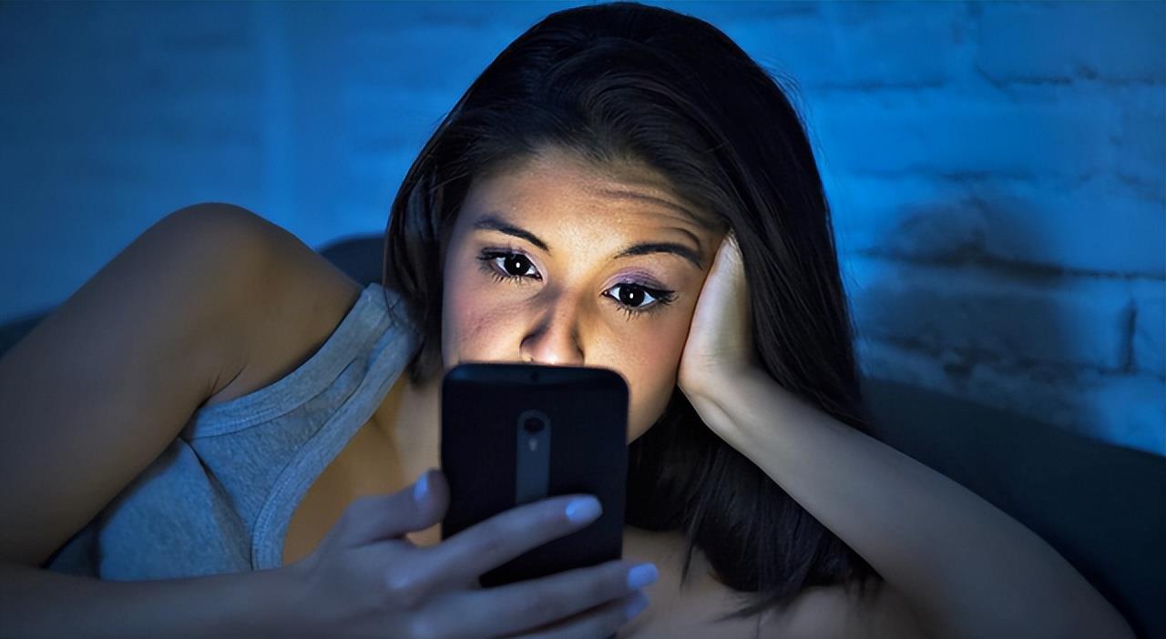 软件|半夜偷偷浏览不良网站时，以为别人会不知道？你还是太年轻了