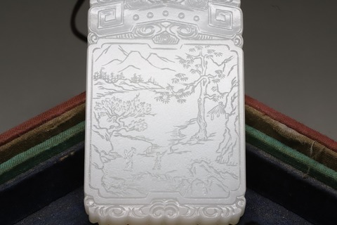 和田玉籽料|和田玉籽料“一级白 寻隐者不遇”子冈牌