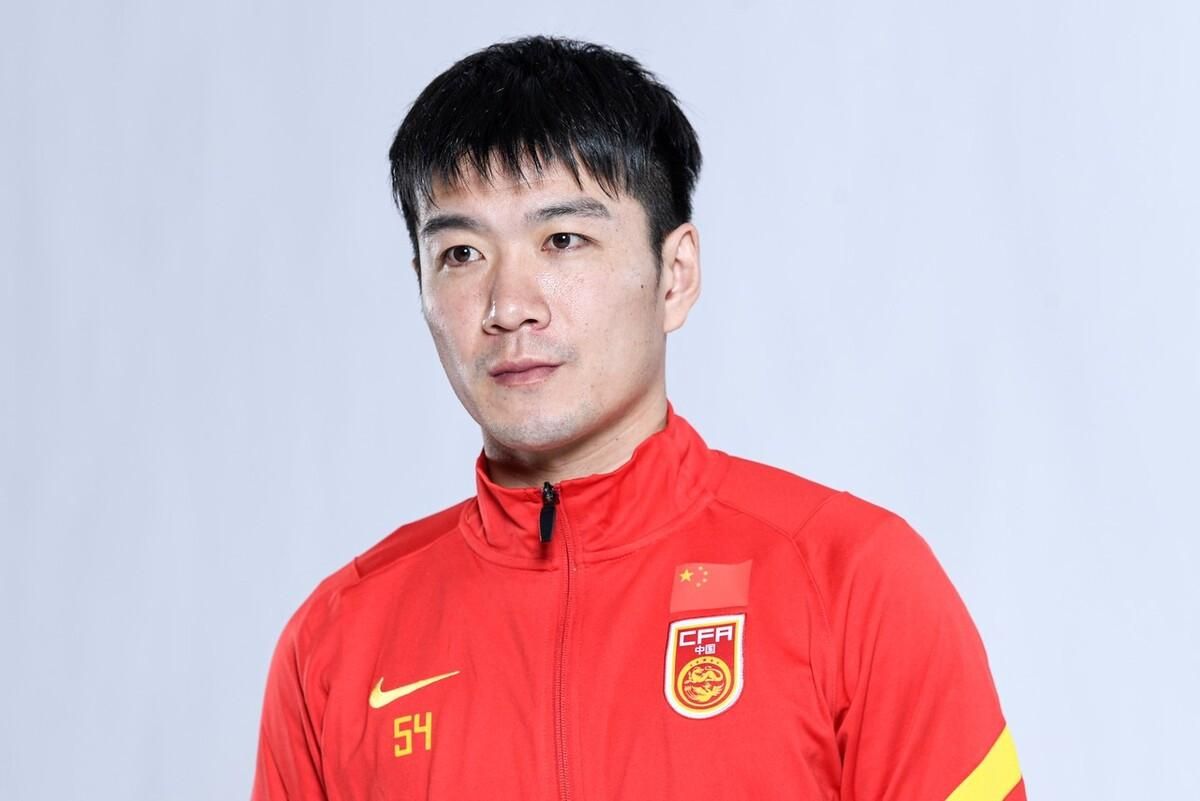 西班牙队|中超：广州队发布赛前海报，彭诗梦不满被进球，唐淼或留队广州城