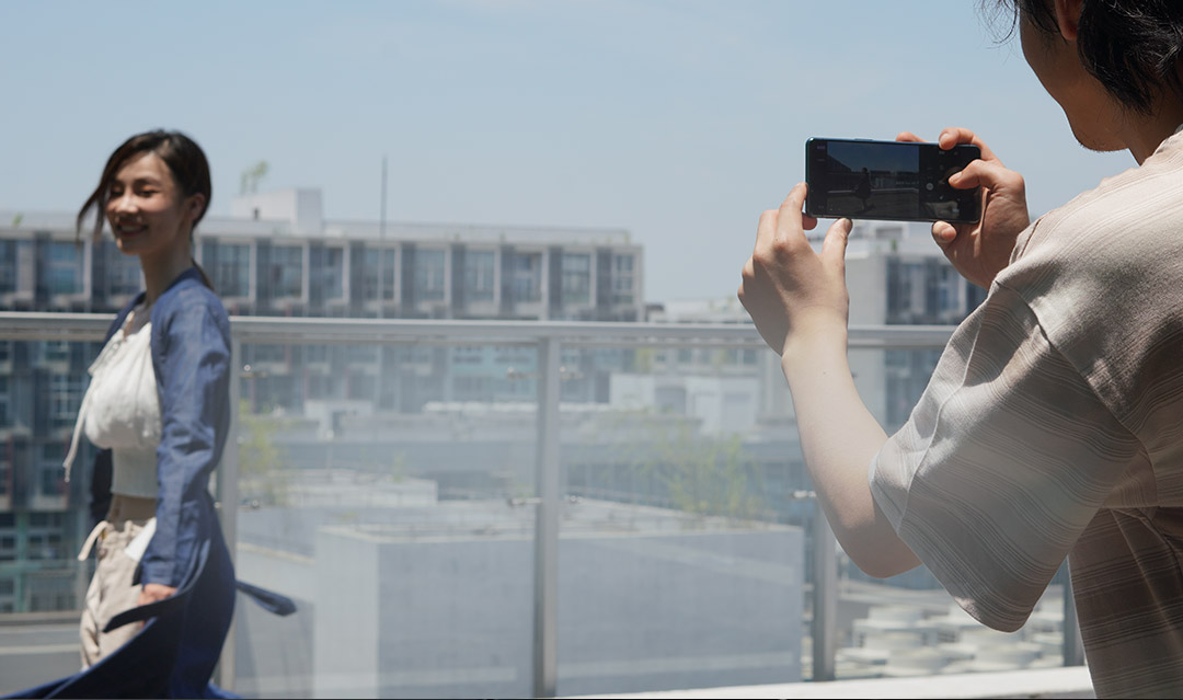 iPhone|吊打iPhone！索尼旗舰手机更新：新增长截图、通话录音