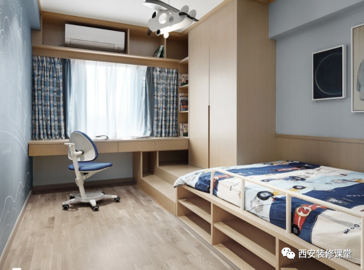 利用窗户定制超级书桌，这样做更好