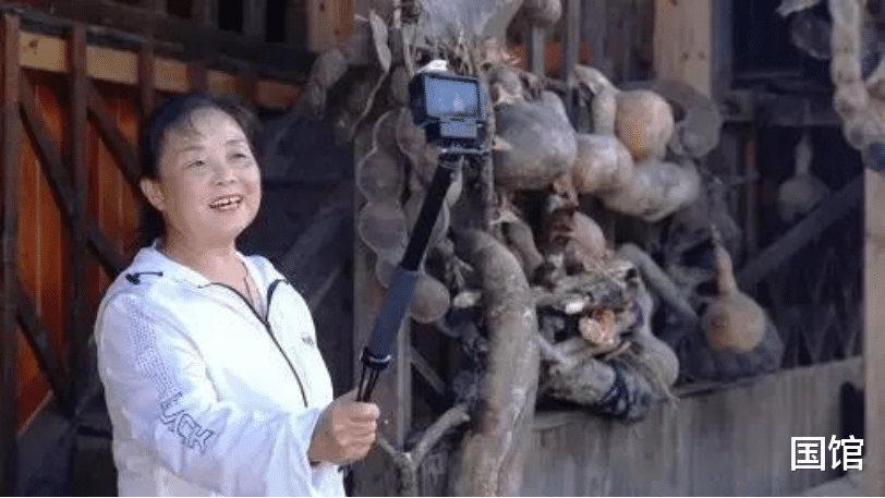 草原|一次旅行后,58岁的她,凭什么敢跟丈夫离婚?