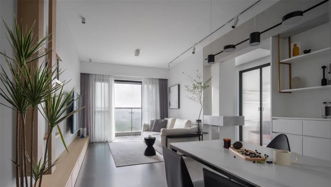 98m2极简风：纯白+木色+黑白灰的禅意家，惬意简雅不过时！