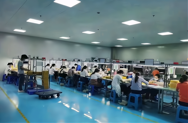 招聘|工厂老板：35岁以上的员工全一律不招聘，结果两天后，啪啪打脸了