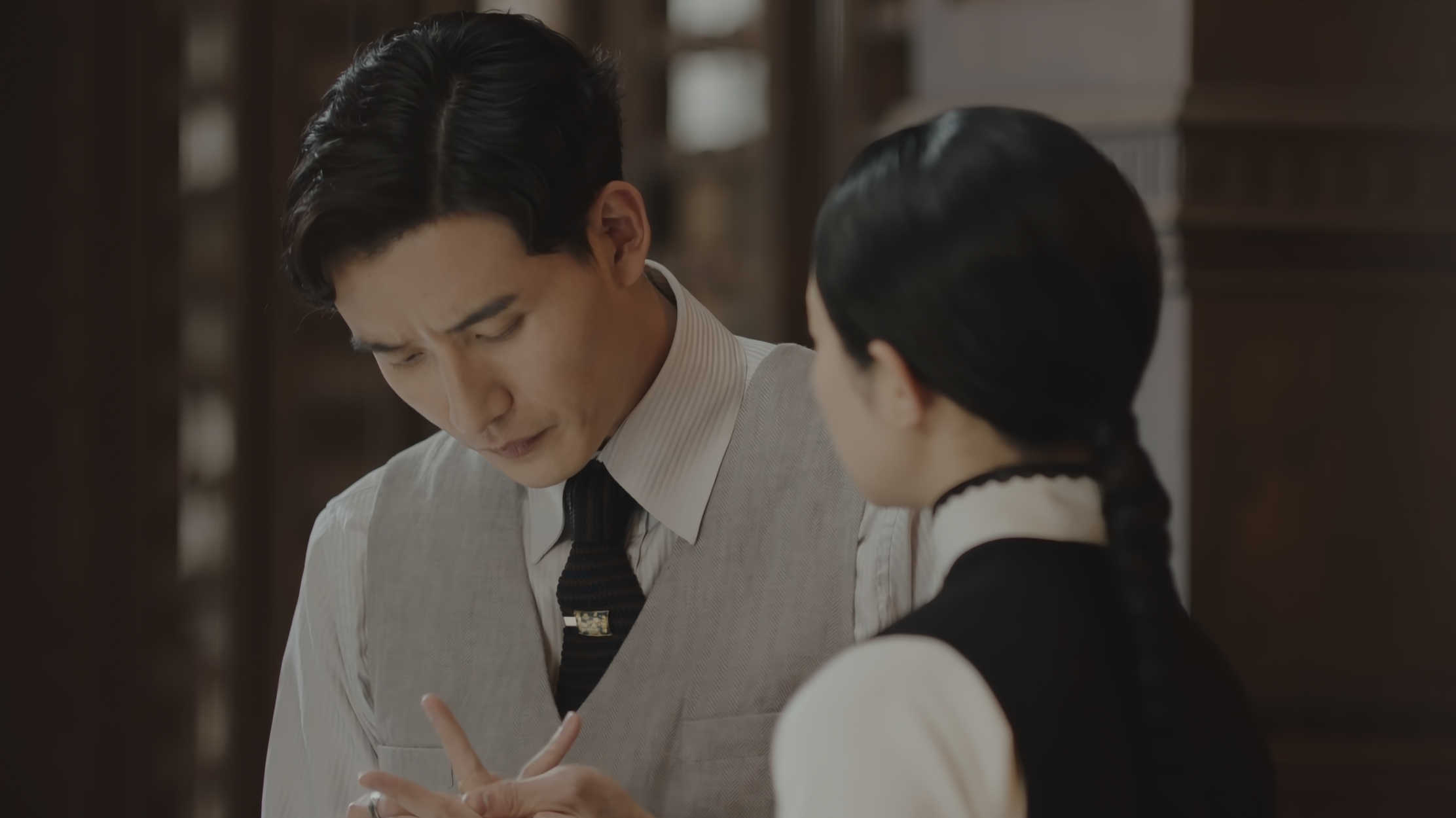 三姐妹|传家:苏茵、易寄德父子齐下线,三姐妹联手锄奸,这剧情真上头!