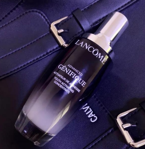 美容 三十五岁用什么牌子精华好