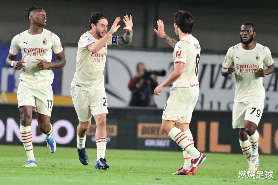 米兰|3-1！意甲榜首再次易主，新星生日夜梅开二度，米兰最快下轮夺冠