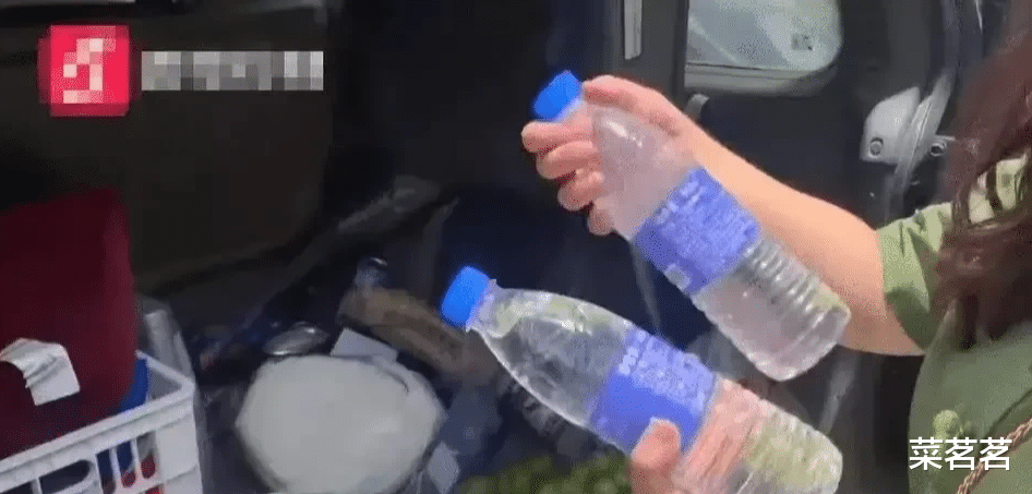 发型 “水果不要化妆吗？每家每户都放矿泉水的，这是行规，买不起别买，滚！”