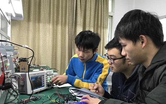 应届生|学生因为“交过社保”，导致考编失败，学生一定要保护好身份