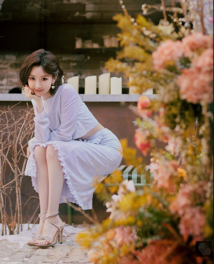 毛晓彤|34岁毛晓彤少女元气满满，还在做着公主梦，不知白马王子何时到来