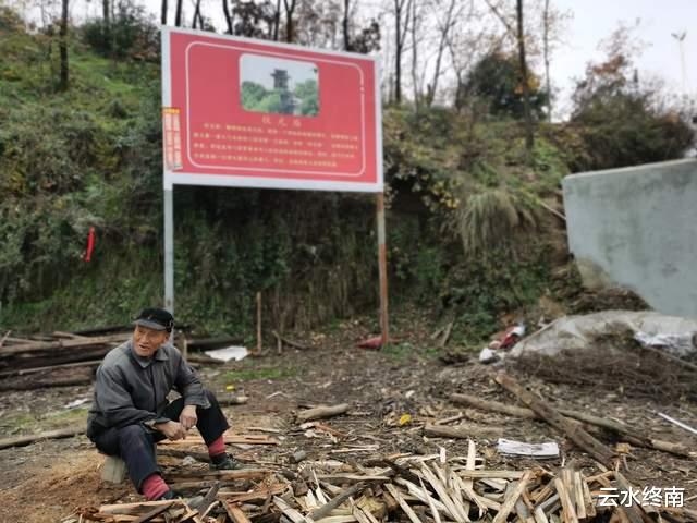 |这座山头上的神庙，开车就能上去，我第三次来这里了