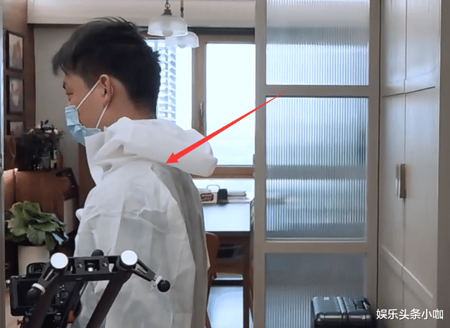 杨子姗|终于嫁人！整成蛇精脸，大导演不嫌弃？