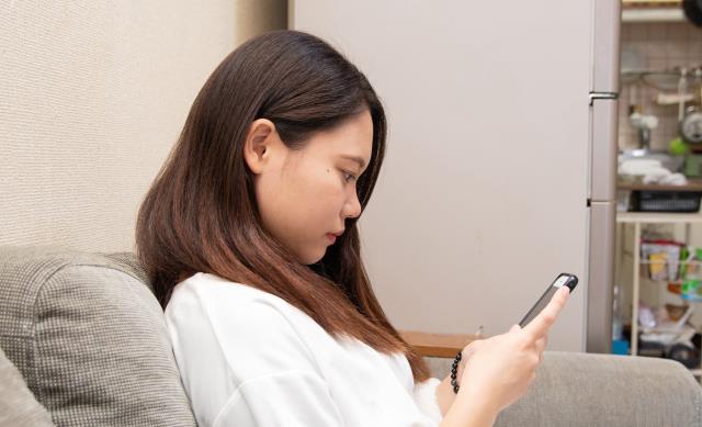 杏子说情感 “闺女，你男友再发一毛钱十个的红包，就踢他出群”，妈，踢吧