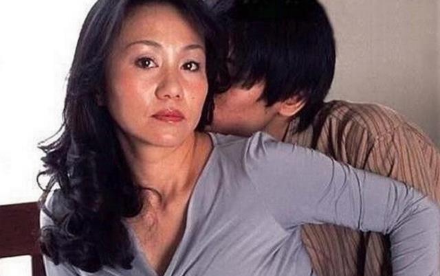 1980年,一家人中毒丈夫身亡,妻子反复唠叨一件事,引起警方怀疑