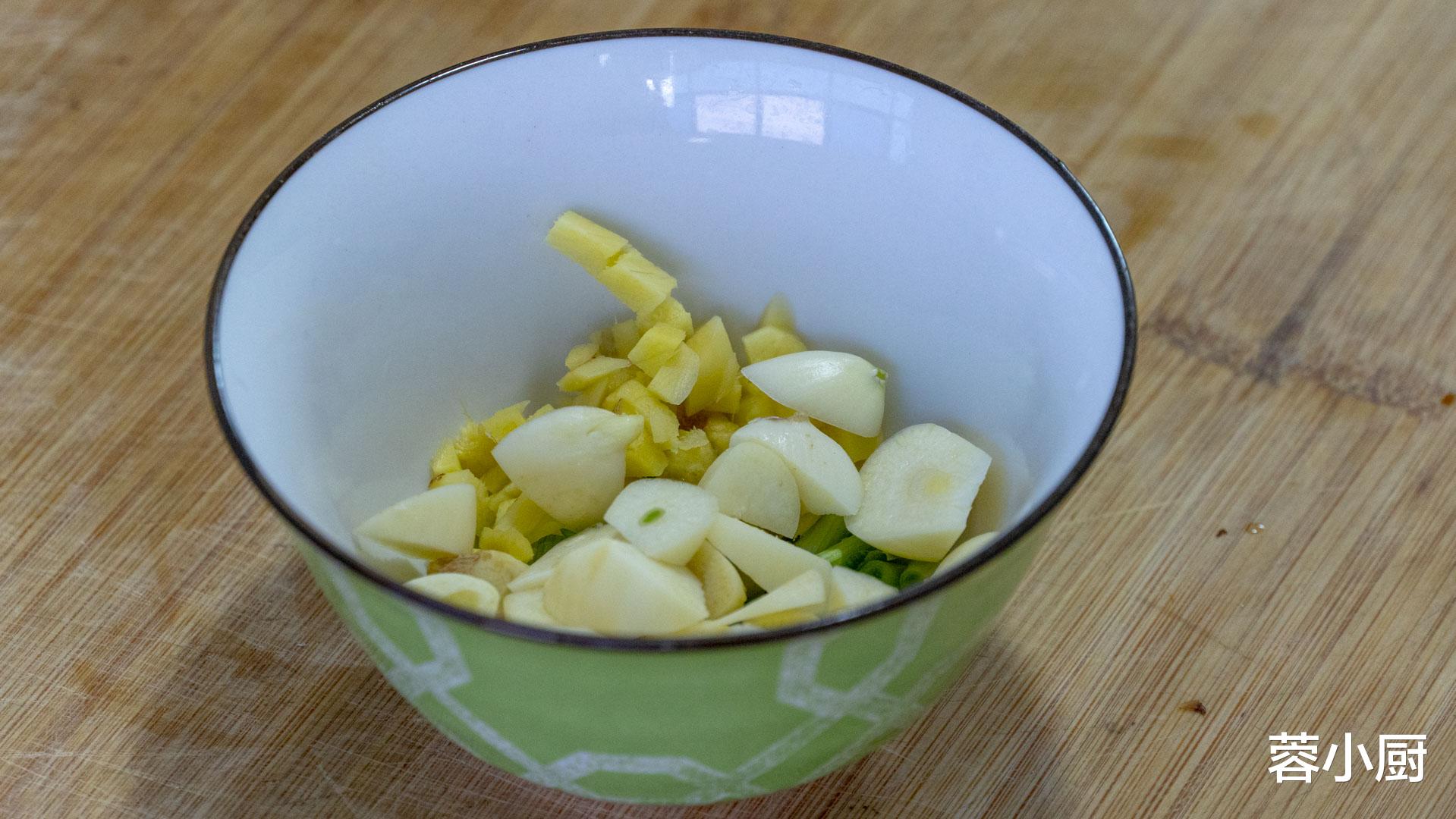 秋季主“收”,食有讲究,常吃“3白2果”,排毒降燥,保生机元气