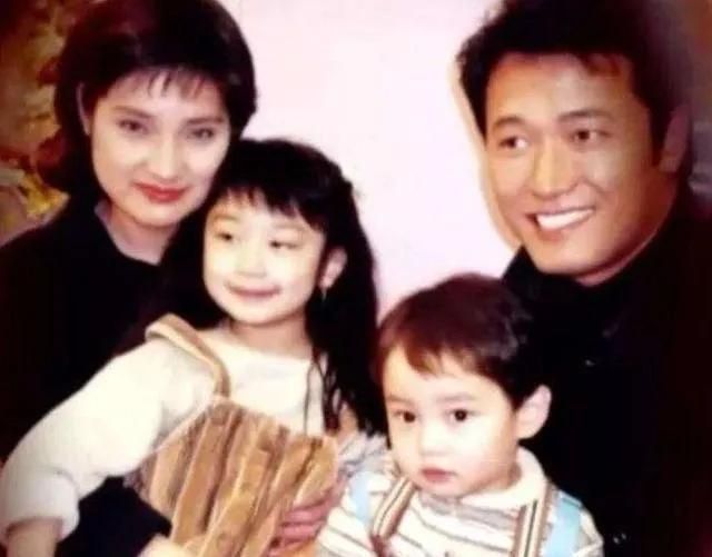 魏无羡|演员戚美珍，和苗侨伟因戏生情，结婚32岁零绯闻