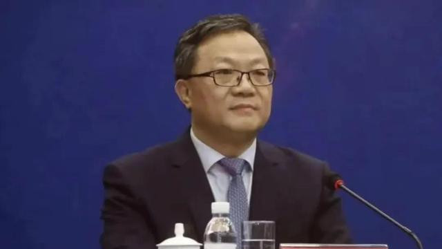 终于在大家吐槽和炮轰声中灰溜溜退场