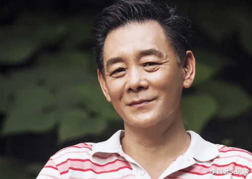 李光复|老戏骨李光复家底有多厚？小时候拿金条搭积木，清朝文玩拿来挖土