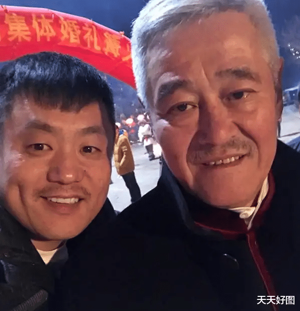 宋晓峰|以为是王者，演员宋晓峰回家当厨子，30斤胖头鱼出锅后“惨不忍睹”