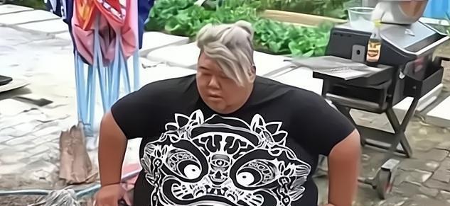 眼霜 网红胖猴子被减肥中心赶出来,花600万打了水漂,自己表示不服气