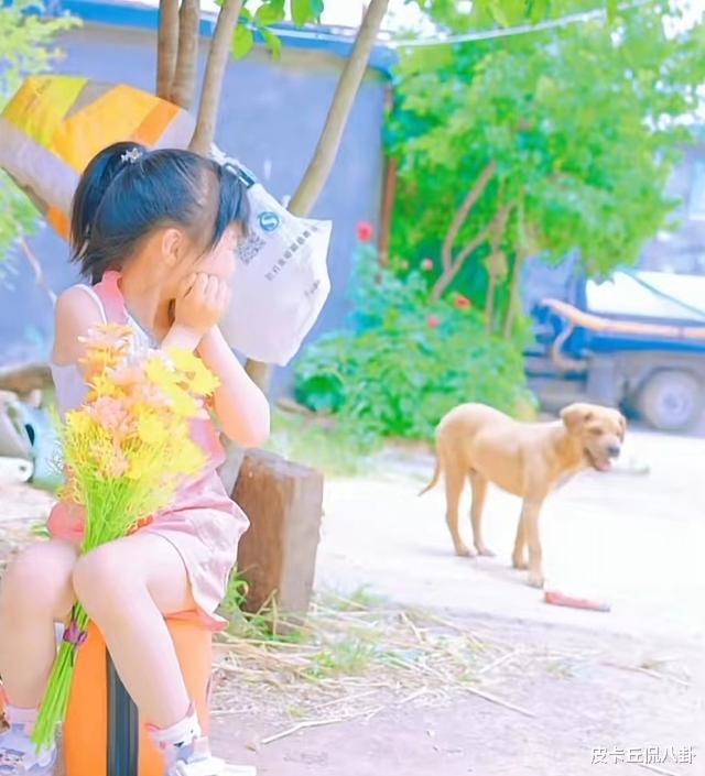 奇奇|田静分享两萌娃夏日风照片，奇奇悦悦同框亮相，获妈妈深情寄语