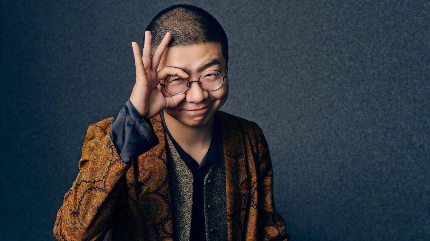 李诞|呼兰讽刺笑果老总“凿壁偷光”像花冥币！李诞：他是脱口秀界的侠士