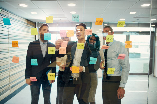 装甲核心|职场厚黑三大“人情世故”,看透人性,你就没有了被骗的资本