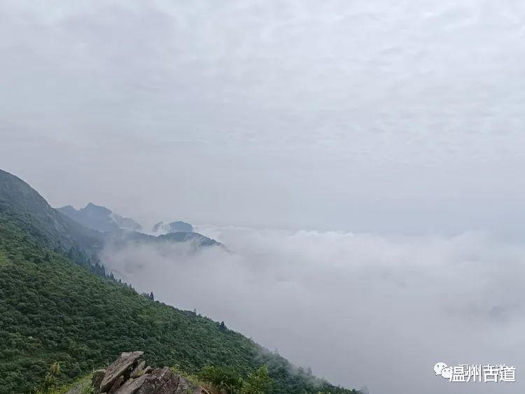 日出|绝美的雁湖云海，你可曾欣赏过？（附详细攻略）