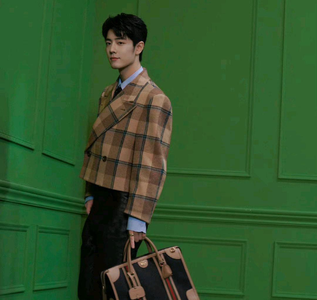 肖战|肖战2023首个“大瓜”!搭档杨幂主演《天骄》,评论区只求放过