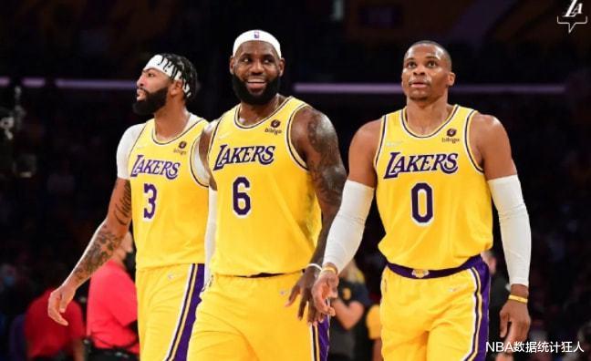 勒布朗·詹姆斯|?詹姆斯去年吐槽NBA附加赛，今年他庆幸有附加赛规则