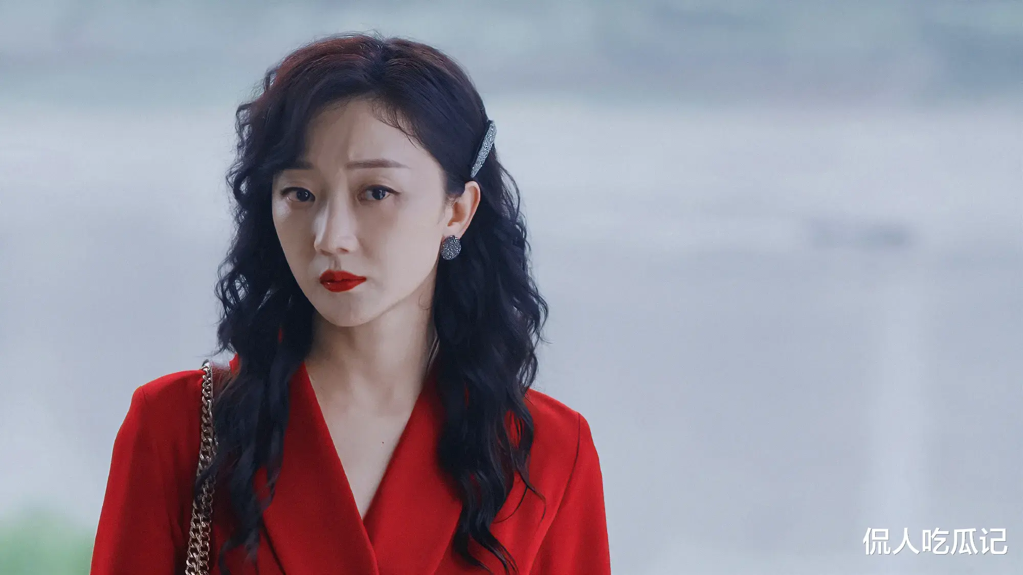 张瑶|张瑶:做歌手被央视捧,做演员被贵人捧,逼婚高富帅,真是个狠人