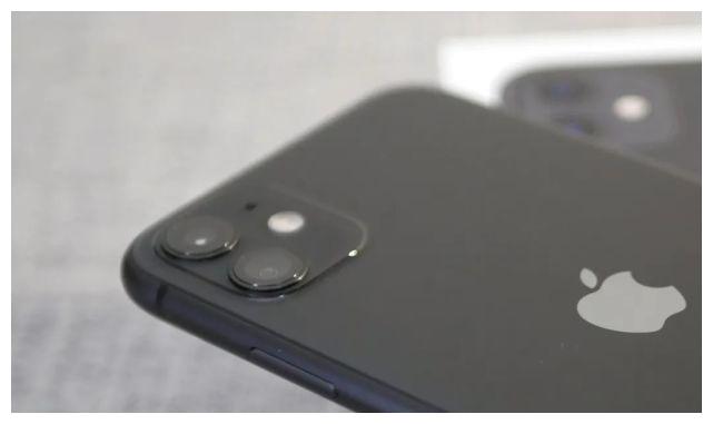 XR已经不行了，iPhone 11还能战多久呢？