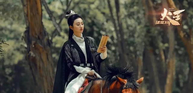 杨洋|这顶级资源，被她拿下了？