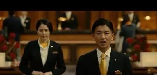 刽子手|《假面饭店》：打着悬疑凶杀的幌子，实则却是一部职场片，被骗了