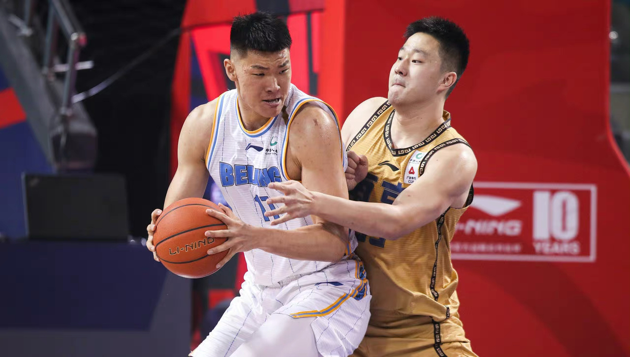 首钢集团|12分5篮板，林书豪12中6满血复活，首钢双塔19+8，范子铭大展身手