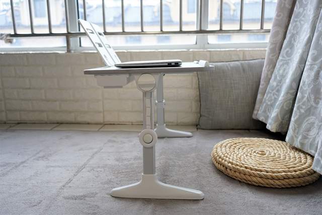 苹果|居家办公好帮手,ORICO奥睿科折叠电脑桌让你一“懒”到底