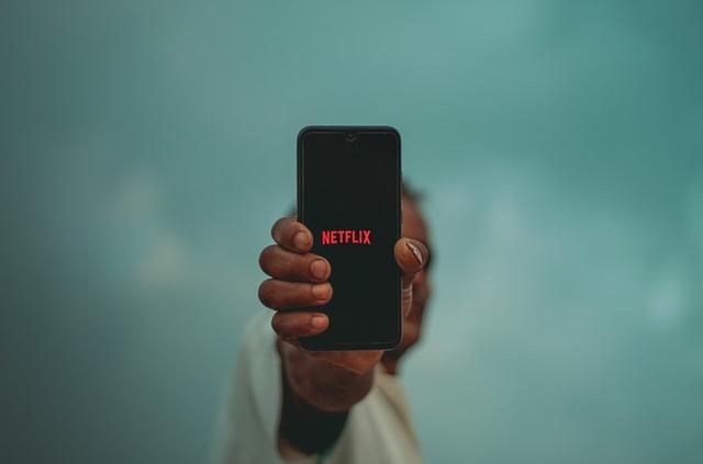 Netflix|看了一集还想看下一集，它才是 Netflix 让你看不停的「绝招」