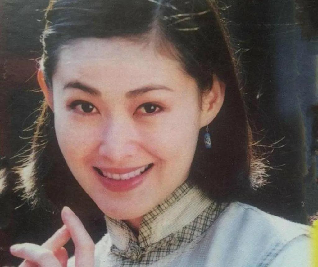 王思懿|王思懿: 模特出身,闪婚闪离普通丈夫,如今52岁无儿无女还是单身