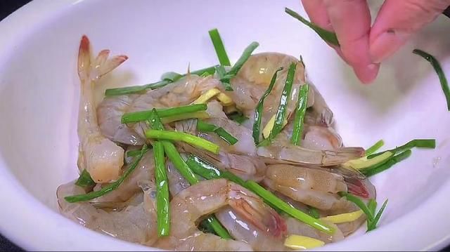 入秋后,少吃“发物”和“寒物”,多吃这4样,清润平燥不上火