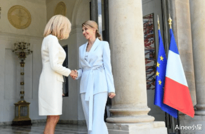 西装|乌克兰第一夫人优雅知性，粉色套装显出挺拔身姿，气韵真特别