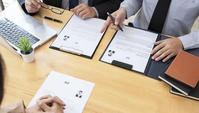 大学生|今年大学生就业难吗？一群职业指导师在“追着帮大学生找工作”