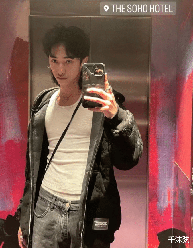 伊能静|伊能静与儿子团聚！二人饮酒后脸发红，20岁哈利越长越像庾澄庆