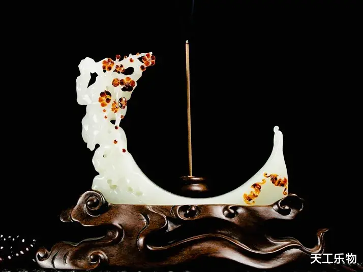 |比山料好,比籽料少!和田玉巧雕山流水料“踏雪寻梅”!