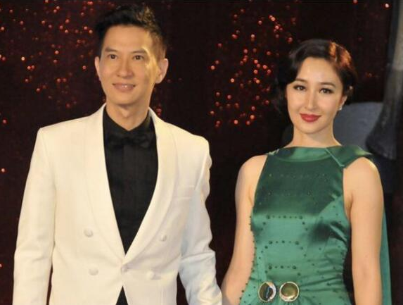 张家辉|女友1人打3份工为支持任贤齐的音乐梦，首次陪丈夫走红毯神色紧张