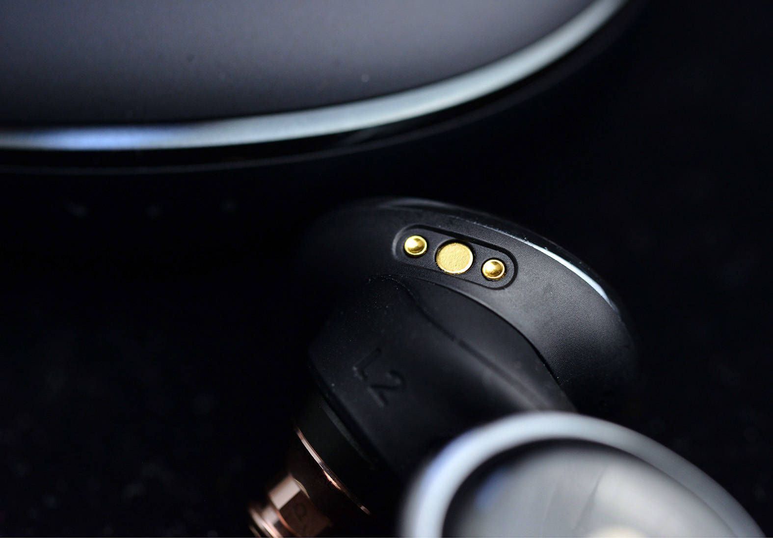 AirPods|对音质有要求预算又不高怎么办？不如试试这款，远超AirPods Pro