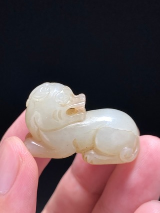 和田玉籽料|清中期 和田玉籽料 白玉 瑞兽 挂件吊坠